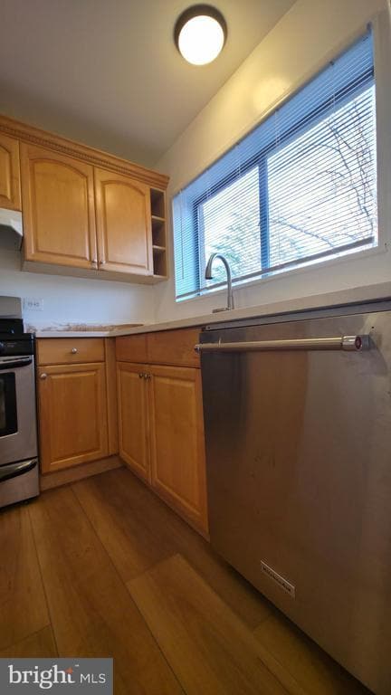 Building Photo - 10636 Montrose Ave