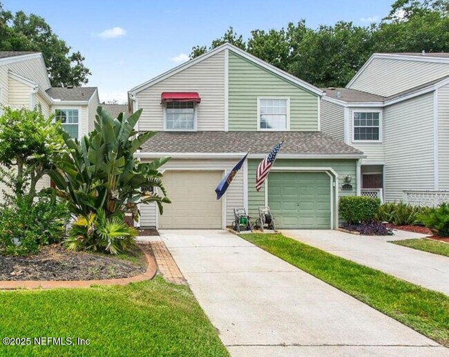 Primary Photo - 1518 Spindrift Cir W