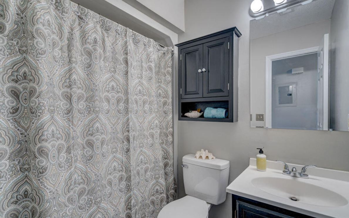 Building Photo - 4155 Spirea Dr