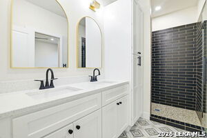 Building Photo - 1801 W Southcross Blvd