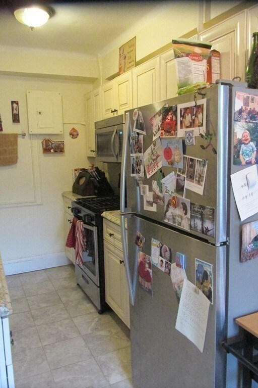 Building Photo - 1450 Beacon St