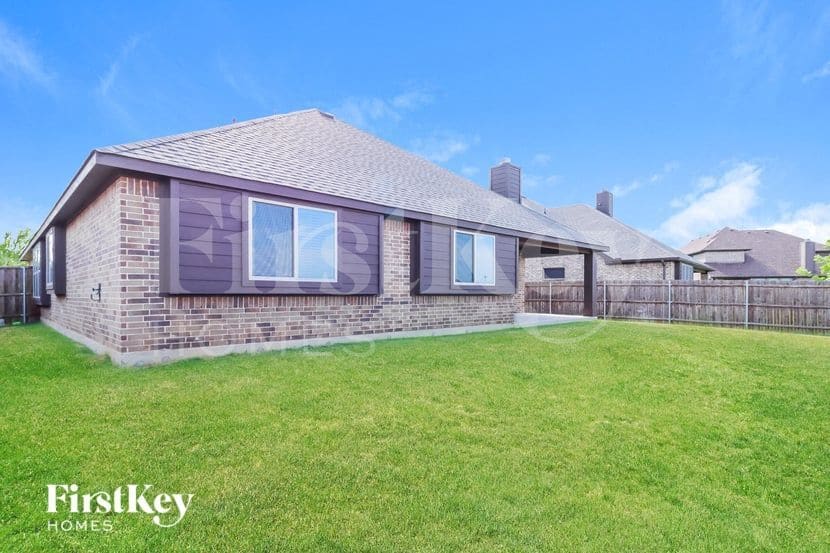 Building Photo - 1125 Marigold Dr