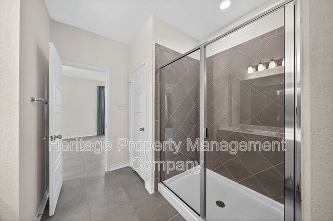 Building Photo - 8014 Kingfisher Lndg