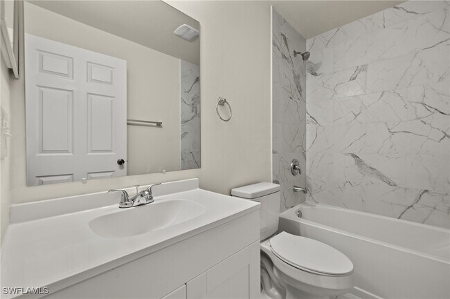 Building Photo - 4538 SW 8th Pl