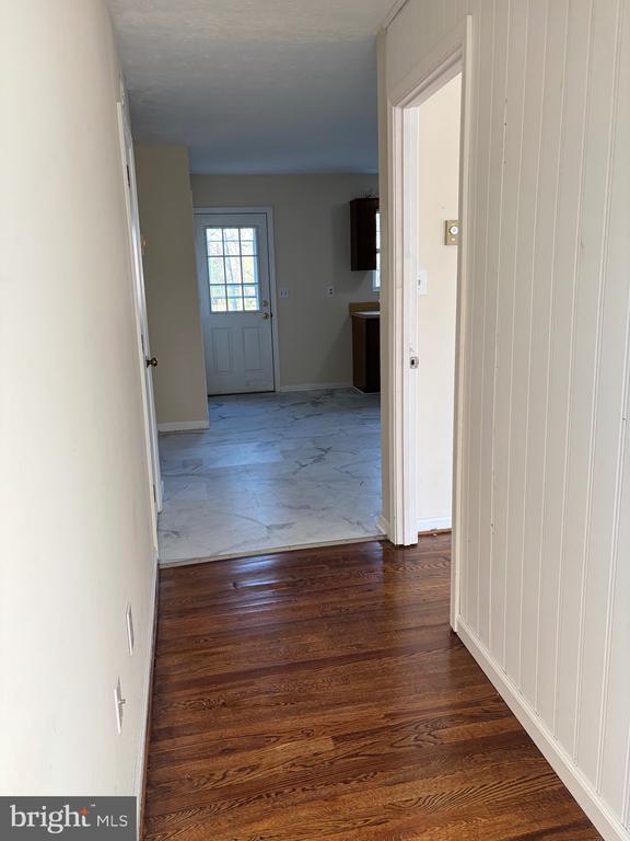 Building Photo - 240 Nottoway Dr