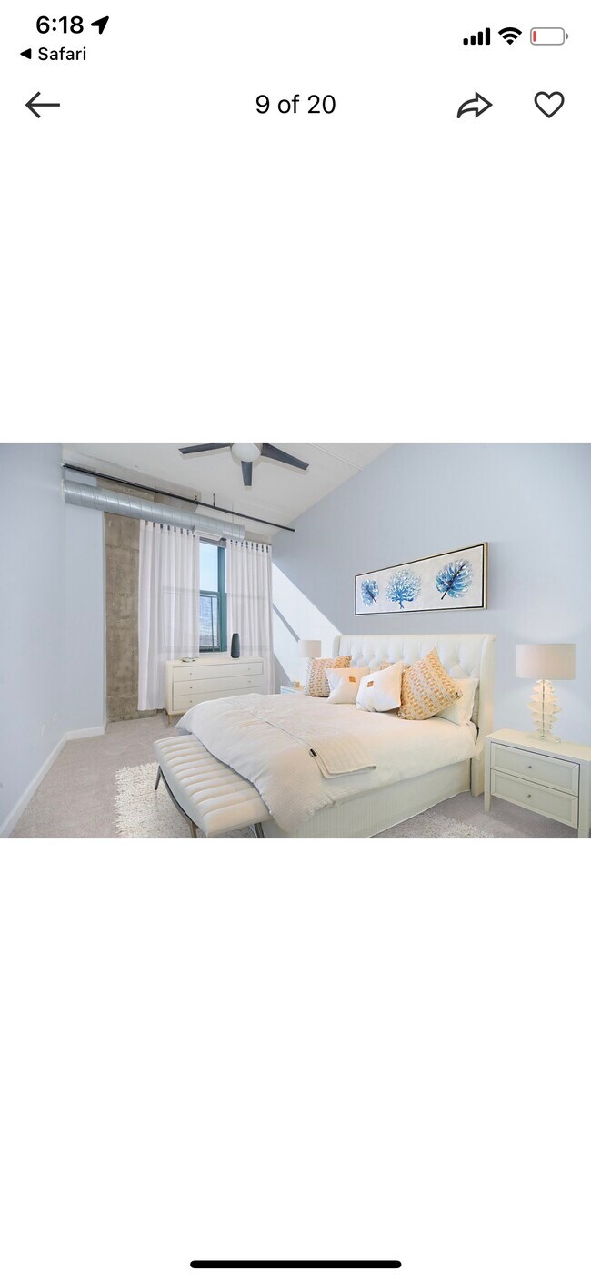 Building Photo - 221 E Cullerton St