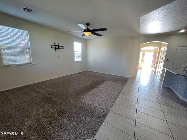 Building Photo - 101 S Manzanita Dr