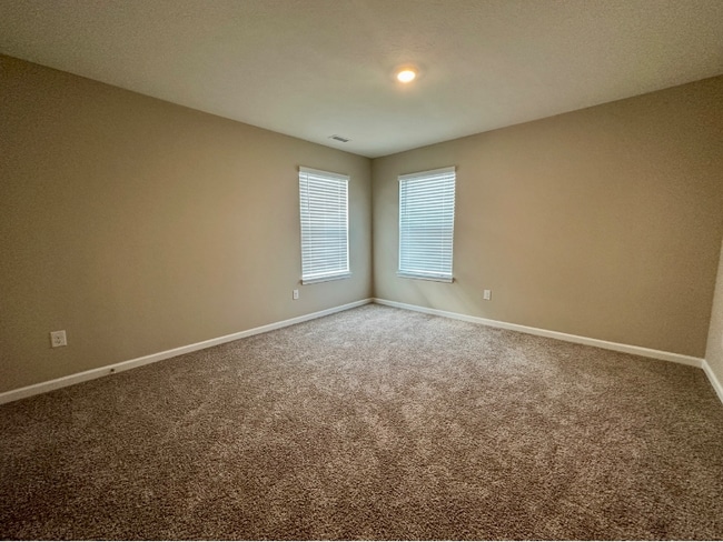 Building Photo - 5344 Orwell Ct