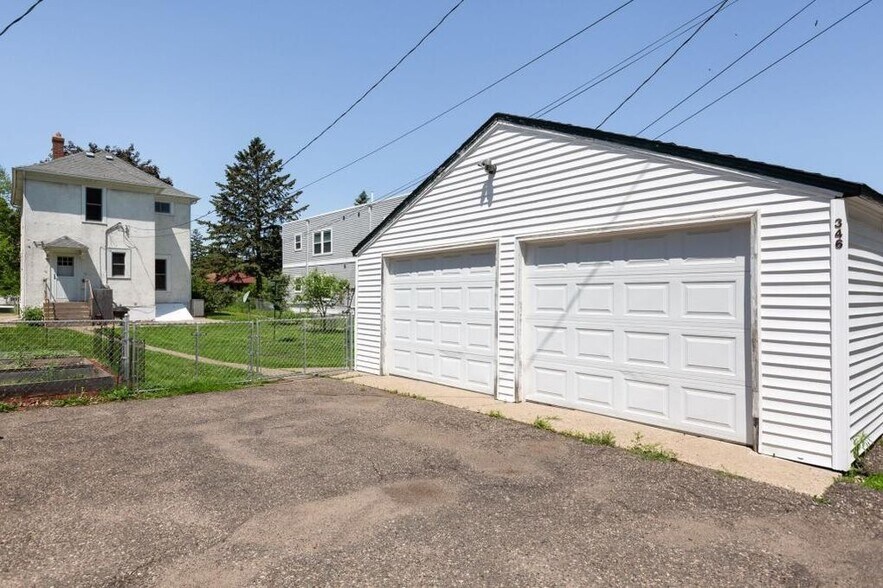 Building Photo - 346 Cleveland Ave N