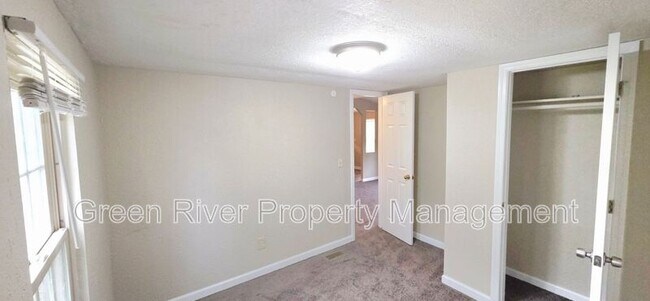 Building Photo - 5348 Otter Lane