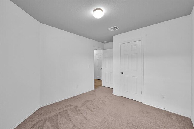 Building Photo - 21011 Twining Rose Ln