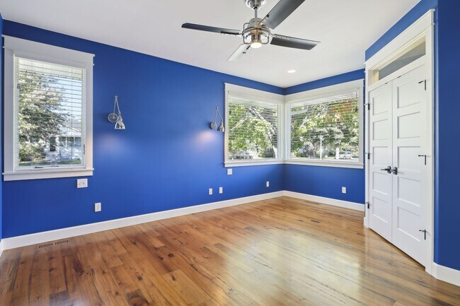 Reading sconces and recessed light on dimmers. - 924 Eleanor Ave