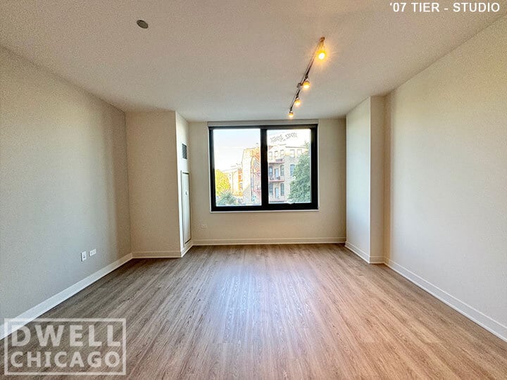 Building Photo - 710 N Aberdeen St