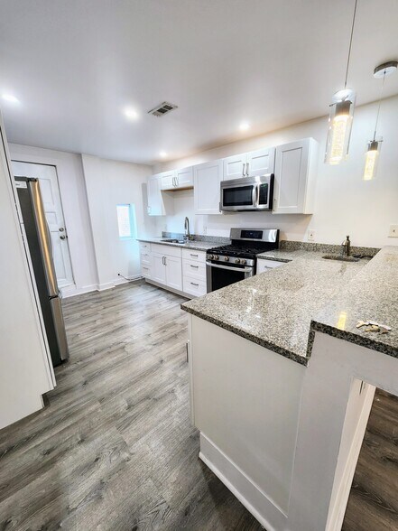 Building Photo - 4733 Butler St