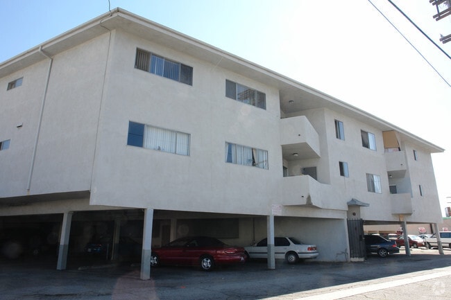 Building Photo - Park Manor Apartments