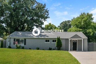 Building Photo - 3 Bedroom Pet-Friendly Home in Knoxville, TN with Main Street Renewal