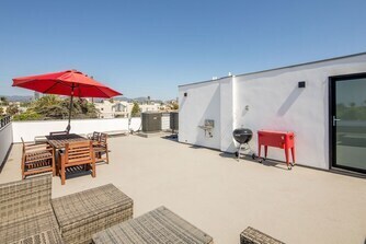 Building Photo - 1616 Amherst Ave