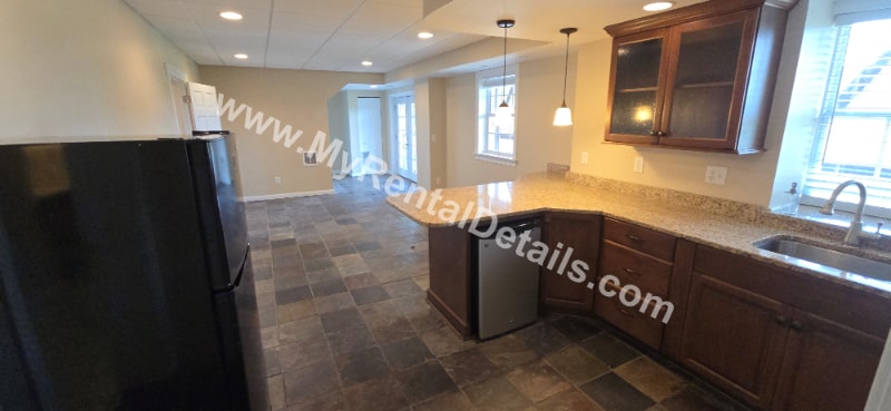 Building Photo - 11 Wayside Rd