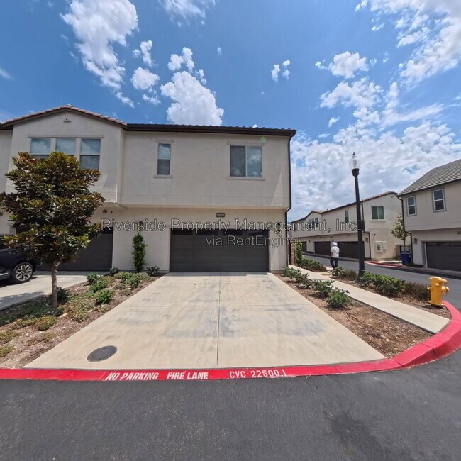 Building Photo - 16008 Jamie Ln