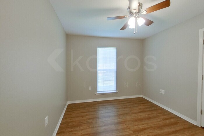 Building Photo - 16107 Hoiles Ave