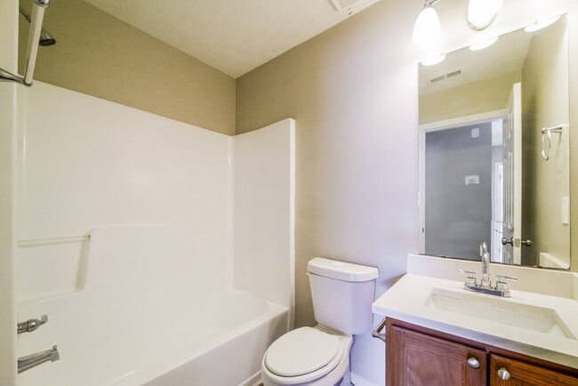 Building Photo - 2966 Heather Lake Dr