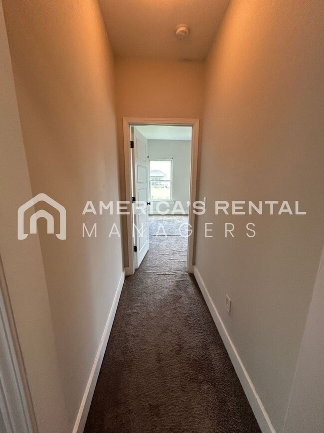 Building Photo - Spacious Home for Rent in Calera! View with 48 Hours Notice!