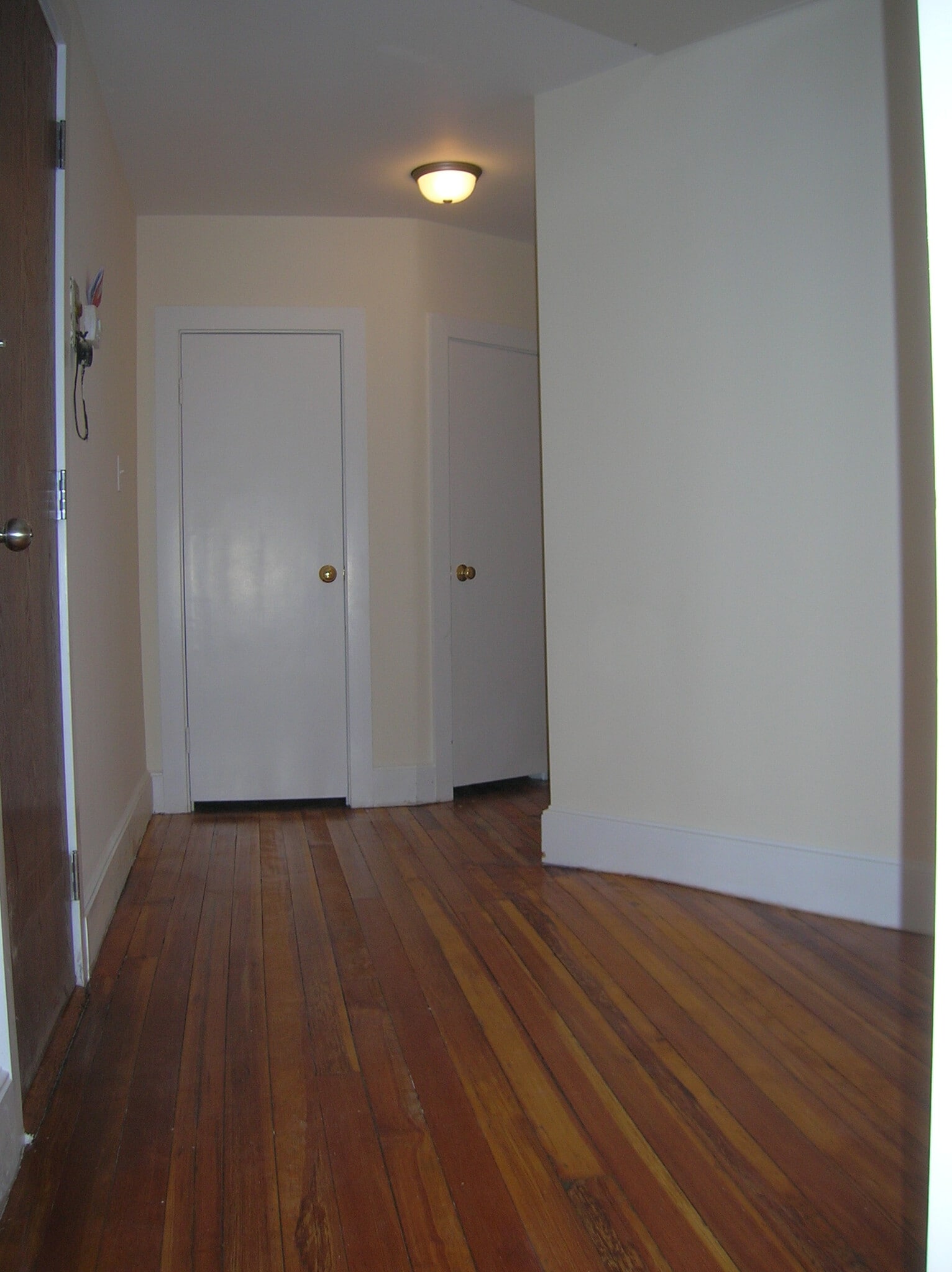 Building Photo - 520 Medford St
