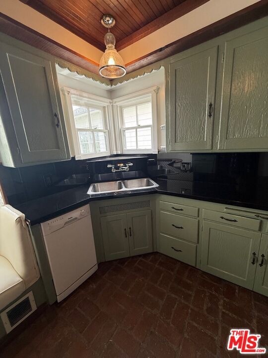 Building Photo - 12056 Laurel Terrace Dr