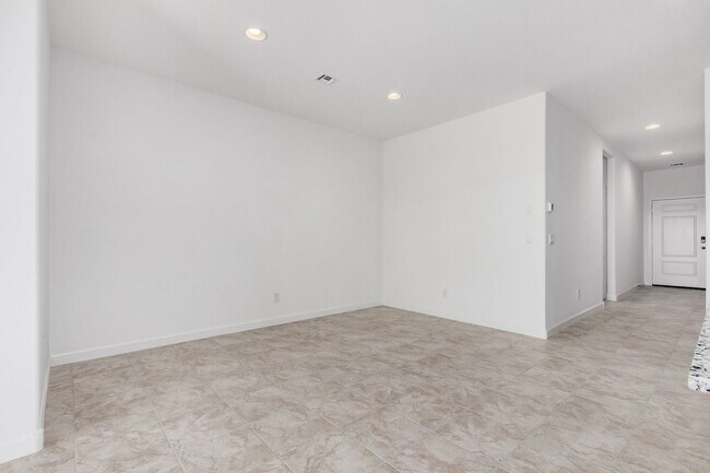 Building Photo - Beautiful Corner Lot Home with Modern Upgr...