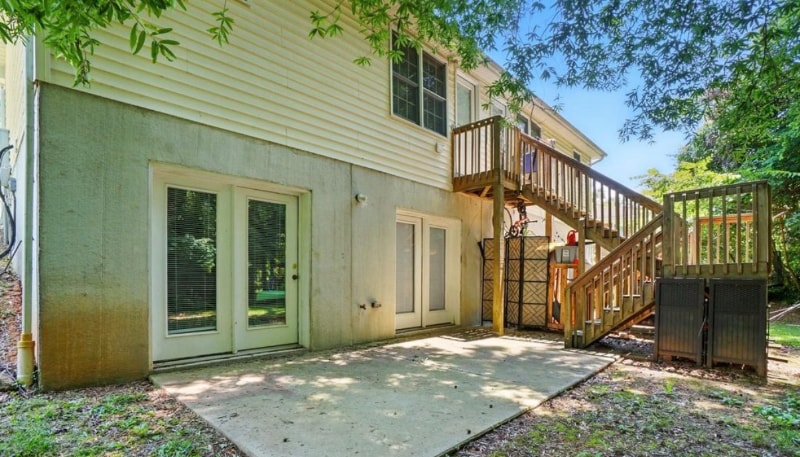 Building Photo - 606 North St