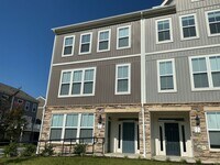Building Photo - 325 Crab Apple Dr