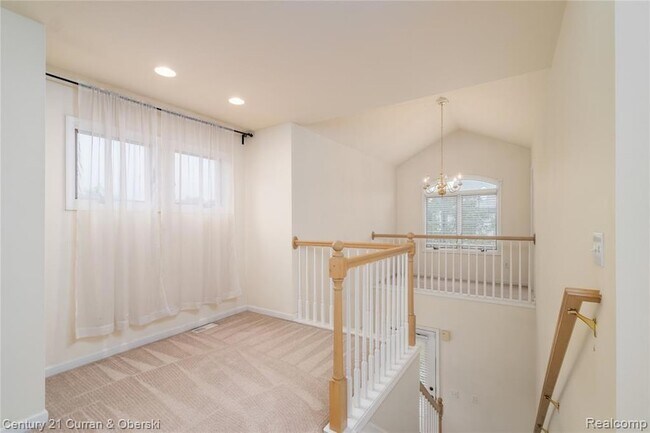Building Photo - 50529 Beechwood Ct