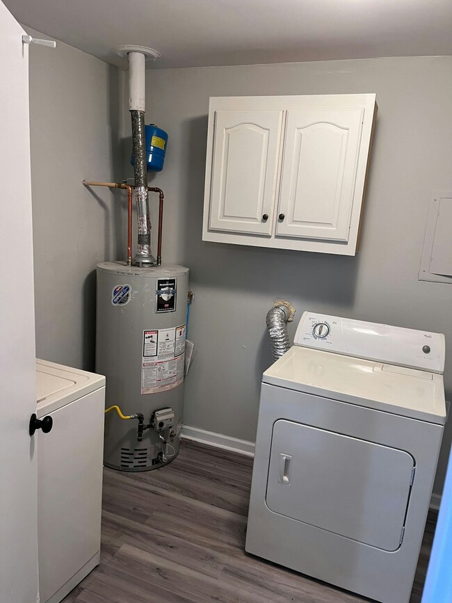 Building Photo - 3625 Flint St