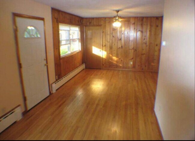 Building Photo - 515 N Eagleville Rd