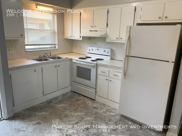 Primary Photo - Welcome to Gateway Place Apartments!!