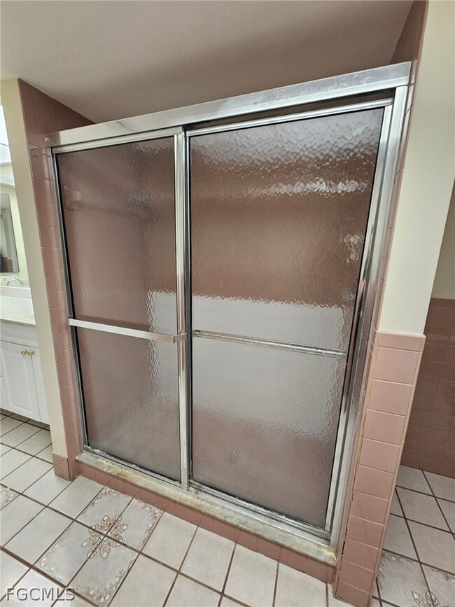 Building Photo - 1221 SE 46th Ln