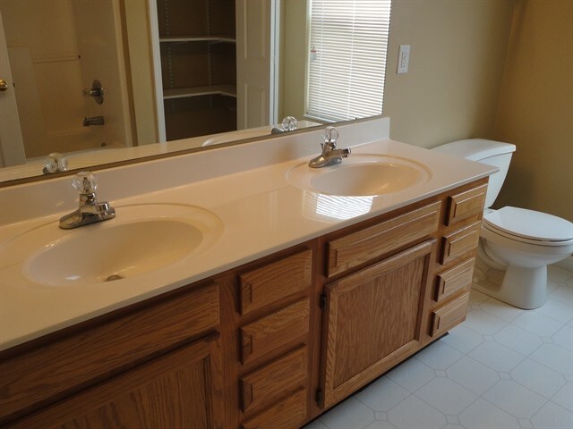 Building Photo - 9865 Whispering Pine Dr