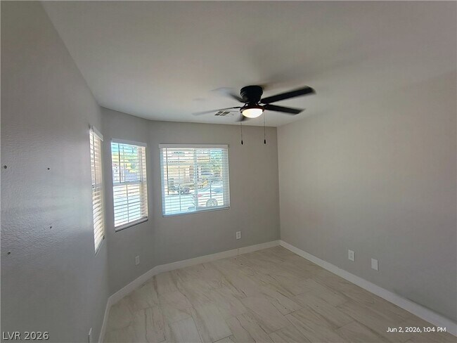Building Photo - 1465 Dragon Rock Dr
