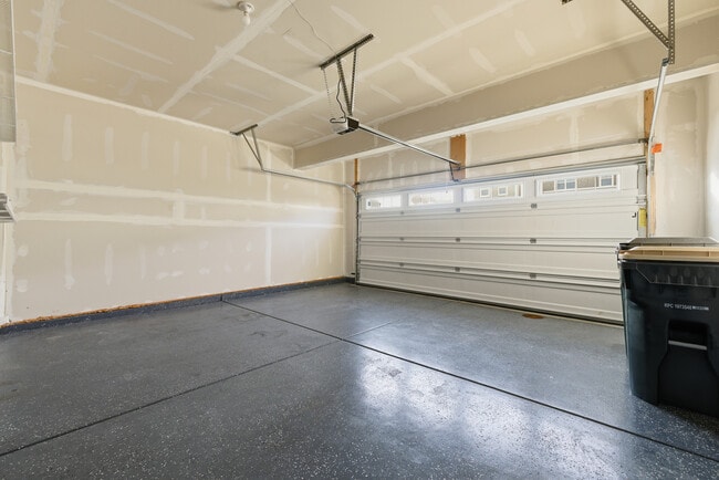 Building Photo - 2666 Martini St