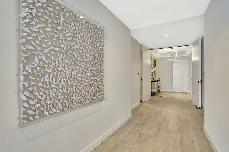 Building Photo - 1116 N Ocean Blvd