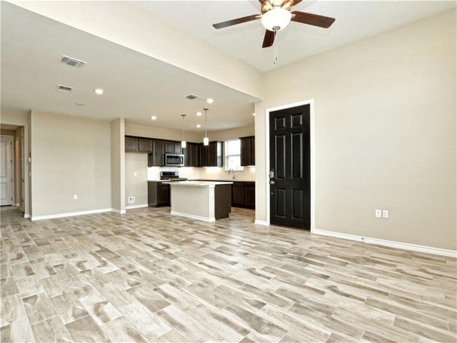 Building Photo - 109 Harborside Dr