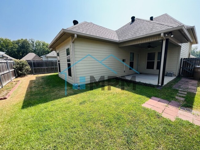 Building Photo - 111 Briar Glen Dr