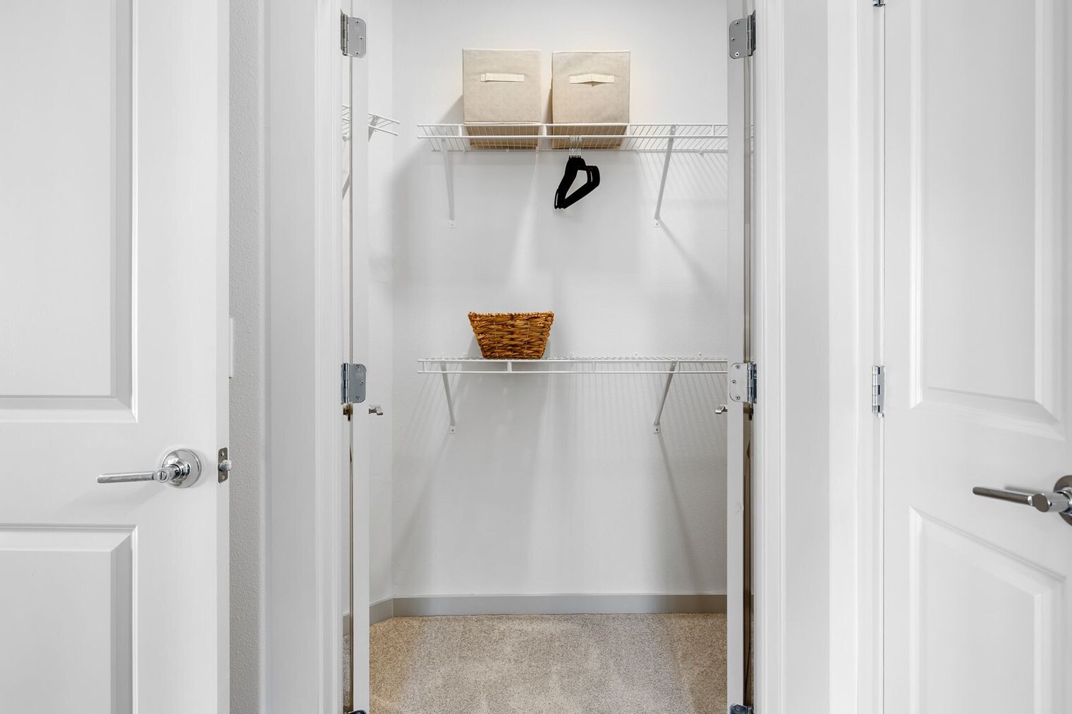 Building Photo - 1301 Leah Ave