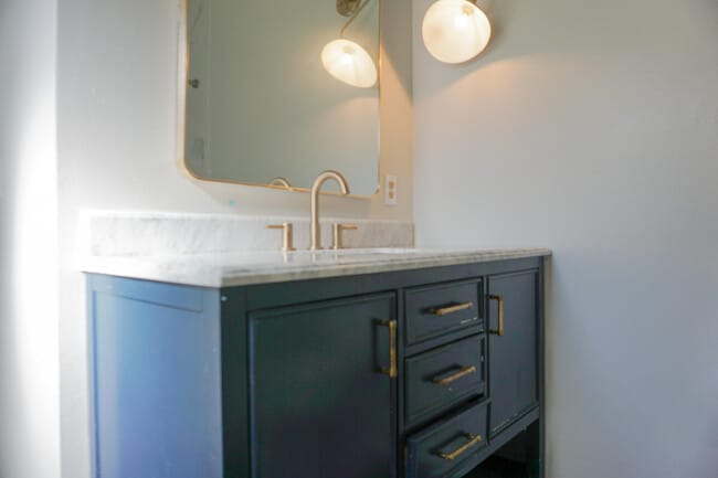 Building Photo - 6 Flora Cove