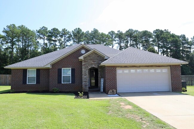 Building Photo - 4370 Excursion Dr