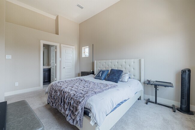 Building Photo - 16831 Osprey Bend Dr
