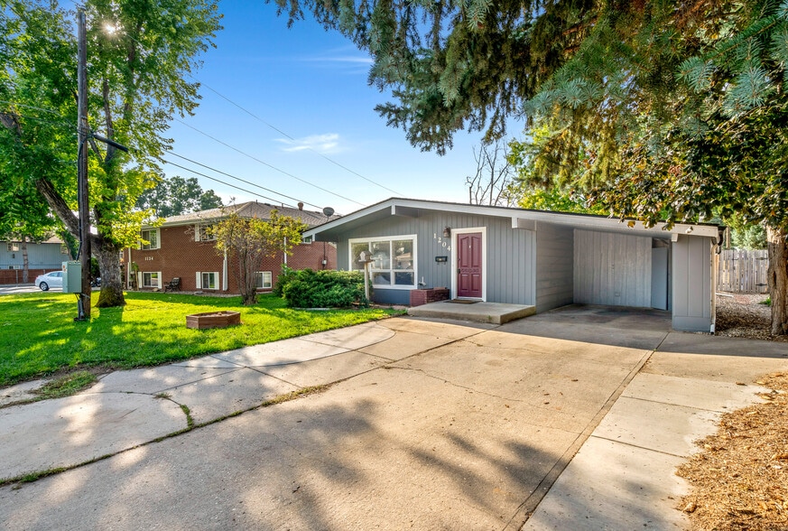 Building Photo - 1204 W 10th St