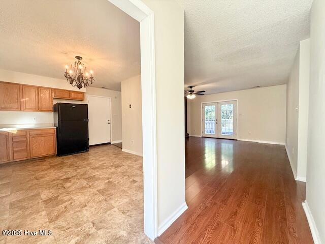 Building Photo - 1015 Springdale Dr