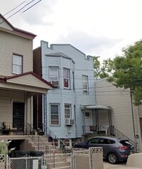 Building Photo - 50 MONTROSE Ave