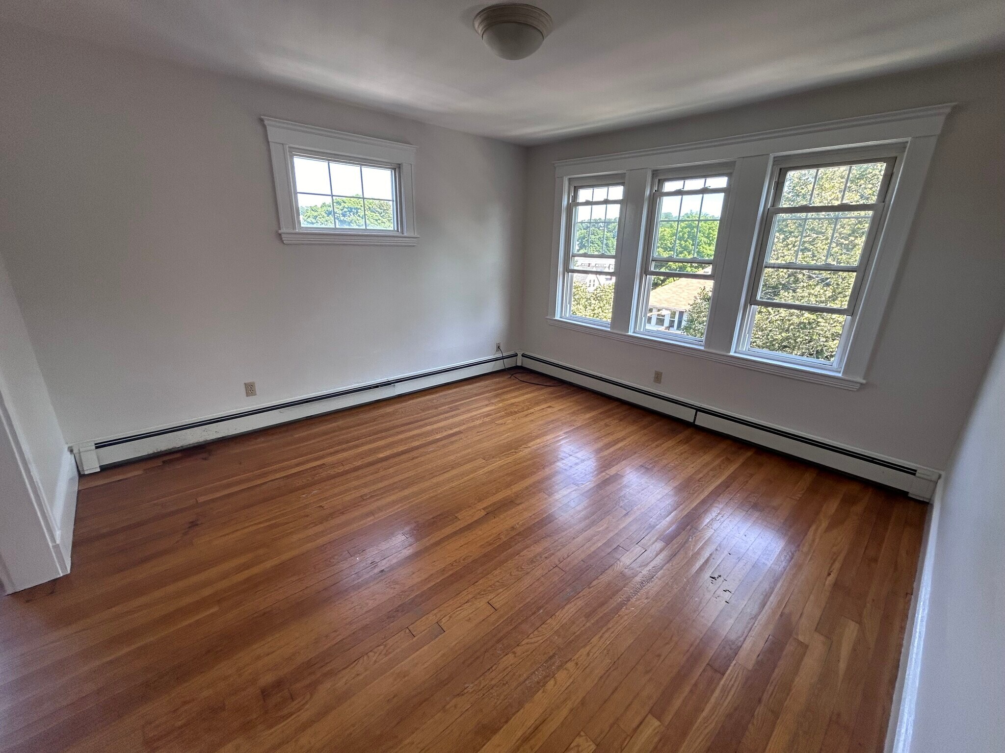 Living room - 7 Lorraine St